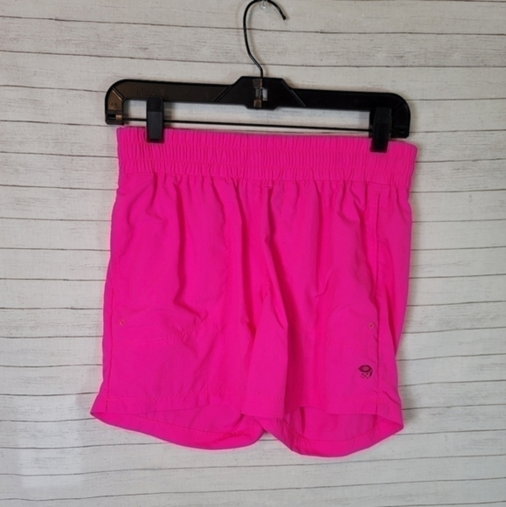 MOUNTAIN HARDWEAR NYLON TRACK SHORTS IN HOT PINK, SZ SMALL